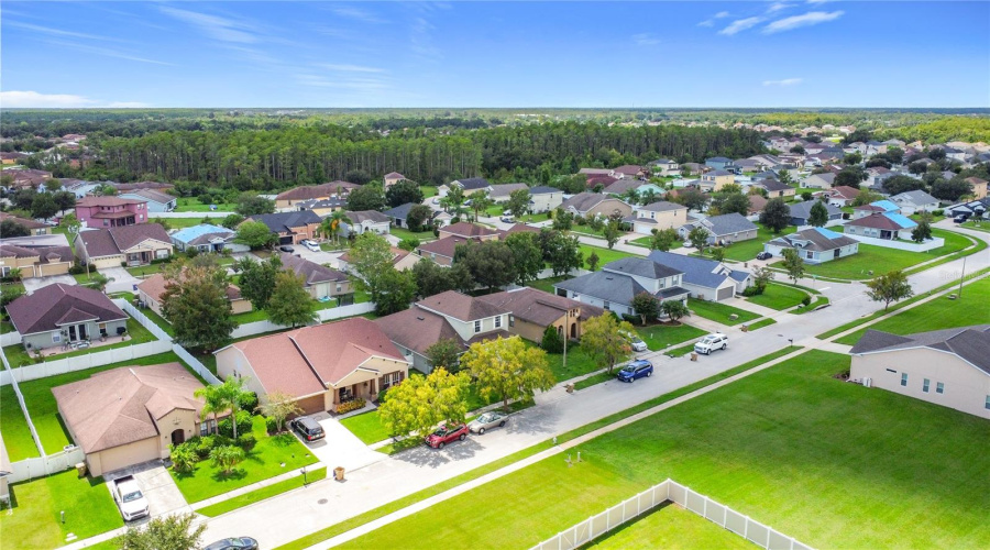 KISSIMMEE, Florida 34746, 4 Bedrooms Bedrooms, ,2 BathroomsBathrooms,Residential,For Sale,EAGLE CLIFF,0,MFRO6341518