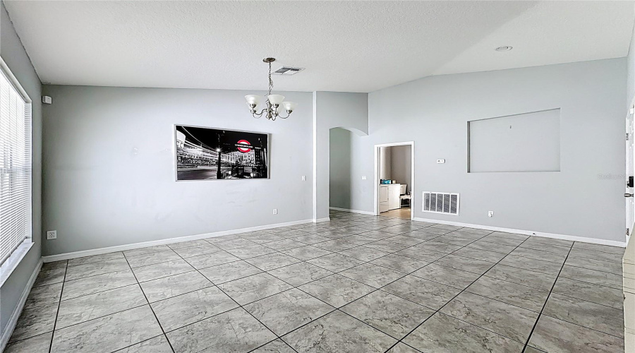 KISSIMMEE, Florida 34746, 4 Bedrooms Bedrooms, ,2 BathroomsBathrooms,Residential,For Sale,EAGLE CLIFF,0,MFRO6341518