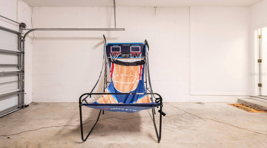 DAVENPORT, Florida 33897, 5 Bedrooms Bedrooms, ,3 BathroomsBathrooms,Residential,For Sale,LANCASTER,0,MFRTB8451603