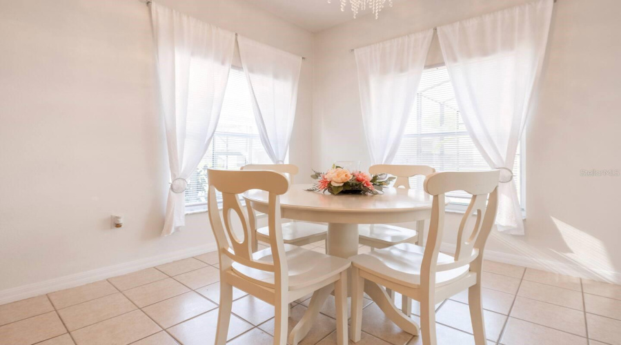 DAVENPORT, Florida 33897, 5 Bedrooms Bedrooms, ,3 BathroomsBathrooms,Residential,For Sale,LANCASTER,0,MFRTB8451603