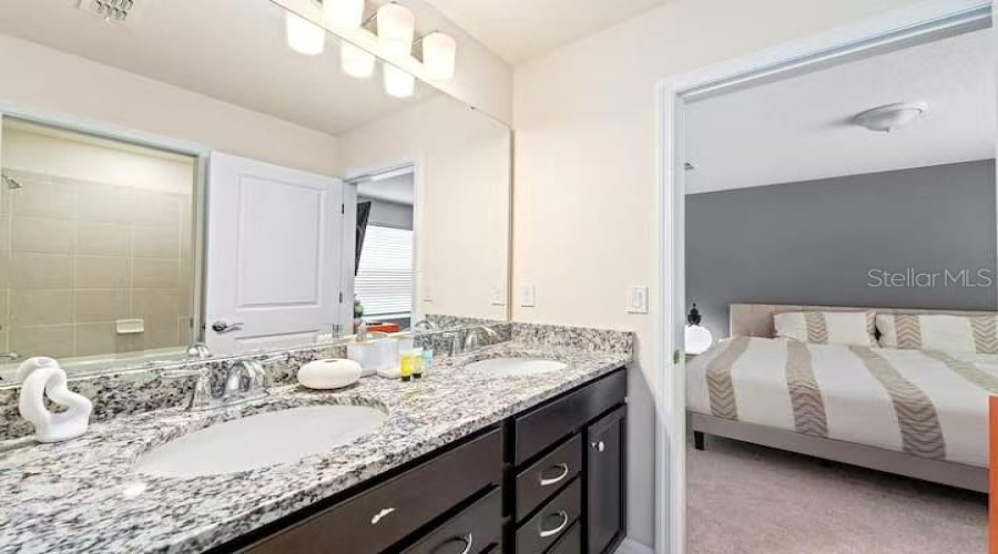 DAVENPORT, Florida 33897, 10 Bedrooms Bedrooms, ,8 BathroomsBathrooms,Residential,For Sale,LANA,0,MFRO6363825