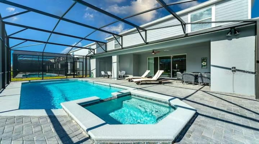 DAVENPORT, Florida 33897, 10 Bedrooms Bedrooms, ,8 BathroomsBathrooms,Residential,For Sale,LANA,0,MFRO6363825