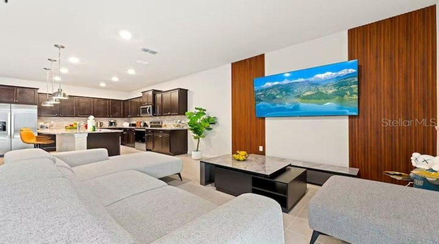 DAVENPORT, Florida 33897, 10 Bedrooms Bedrooms, ,8 BathroomsBathrooms,Residential,For Sale,LANA,0,MFRO6363825