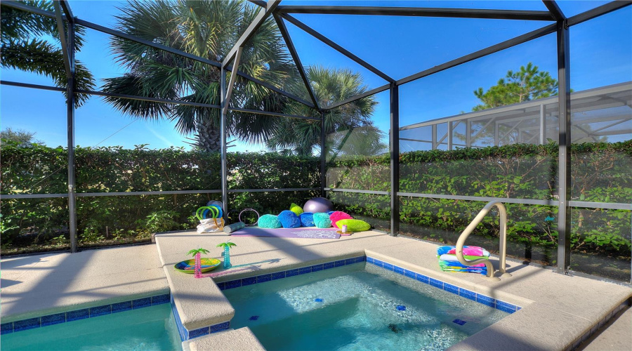 DAVENPORT, Florida 33837, 5 Bedrooms Bedrooms, ,4 BathroomsBathrooms,Residential,For Sale,OAKBOURNE,0,MFRO6362657