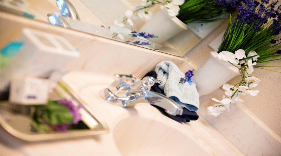 DAVENPORT, Florida 33837, 5 Bedrooms Bedrooms, ,4 BathroomsBathrooms,Residential,For Sale,OAKBOURNE,0,MFRO6362657