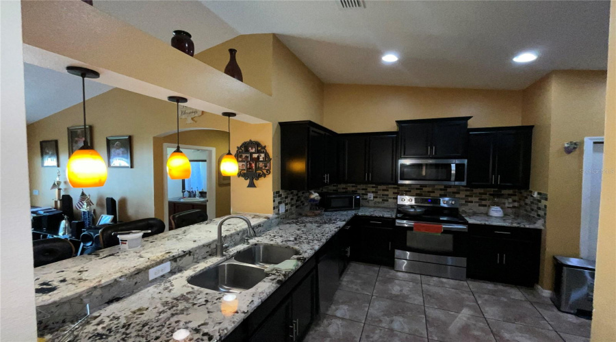 KISSIMMEE, Florida 34746, 3 Bedrooms Bedrooms, ,2 BathroomsBathrooms,Residential,For Sale,SAIL HARBOR,0,MFRO6363882