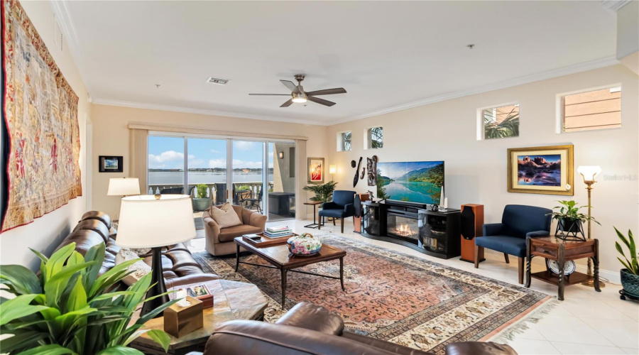 ORLANDO, Florida 32836, 3 Bedrooms Bedrooms, ,2 BathroomsBathrooms,Residential,For Sale,THE ESPLANADE,0,MFRA4651221