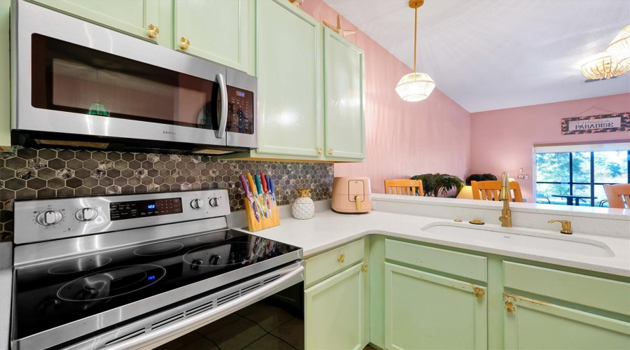 DAVENPORT, Florida 33897, 3 Bedrooms Bedrooms, ,2 BathroomsBathrooms,Residential,For Sale,GRAN BAHAMA,0,MFRO6363790