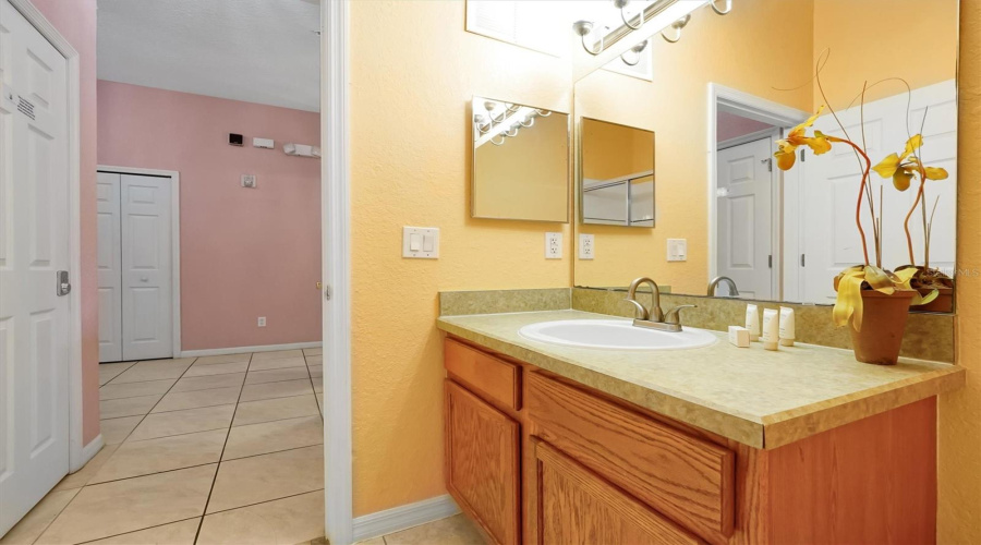 DAVENPORT, Florida 33897, 3 Bedrooms Bedrooms, ,2 BathroomsBathrooms,Residential,For Sale,GRAN BAHAMA,0,MFRO6363790