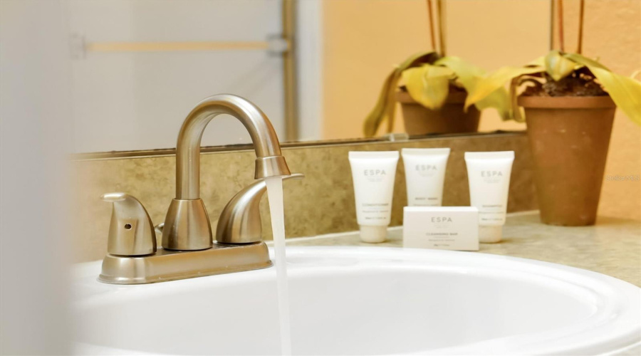 DAVENPORT, Florida 33897, 3 Bedrooms Bedrooms, ,2 BathroomsBathrooms,Residential,For Sale,GRAN BAHAMA,0,MFRO6363790