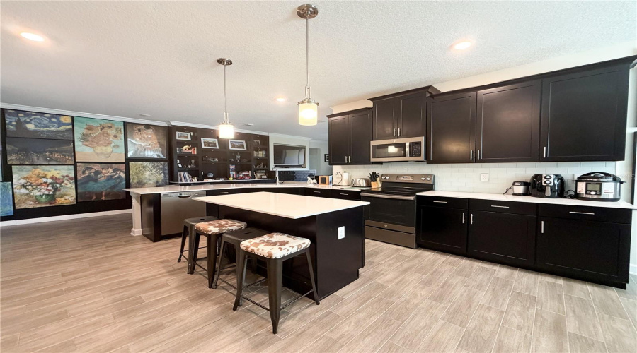 DAVENPORT, Florida 33896, 4 Bedrooms Bedrooms, ,3 BathroomsBathrooms,Residential,For Sale,FALLEN OAK,0,MFRO6363710