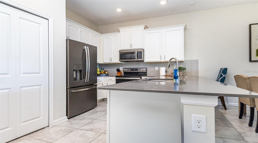 DAVENPORT, Florida 33896, 2 Bedrooms Bedrooms, ,2 BathroomsBathrooms,Residential,For Sale,OCEAN COURSE,0,MFRO6363488