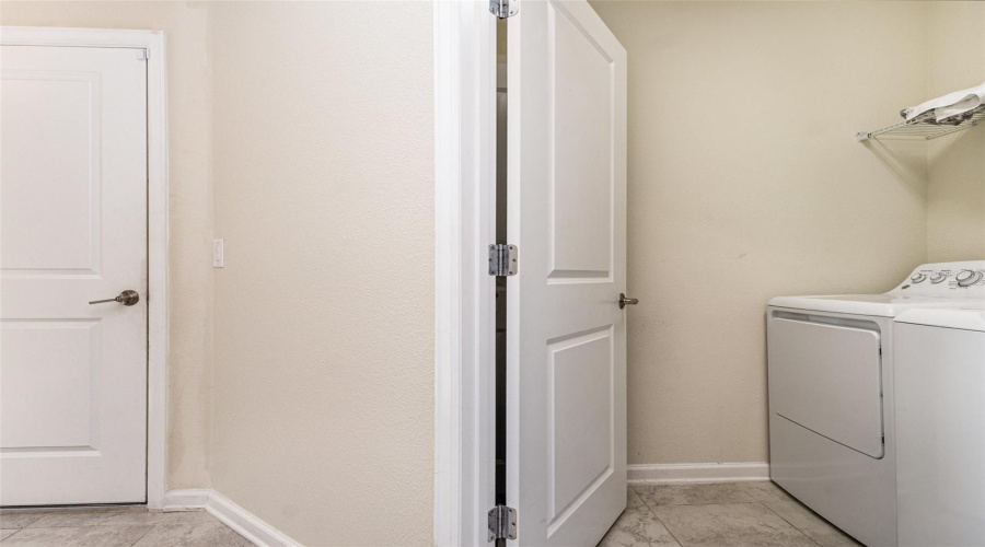 DAVENPORT, Florida 33896, 2 Bedrooms Bedrooms, ,2 BathroomsBathrooms,Residential,For Sale,OCEAN COURSE,0,MFRO6363488