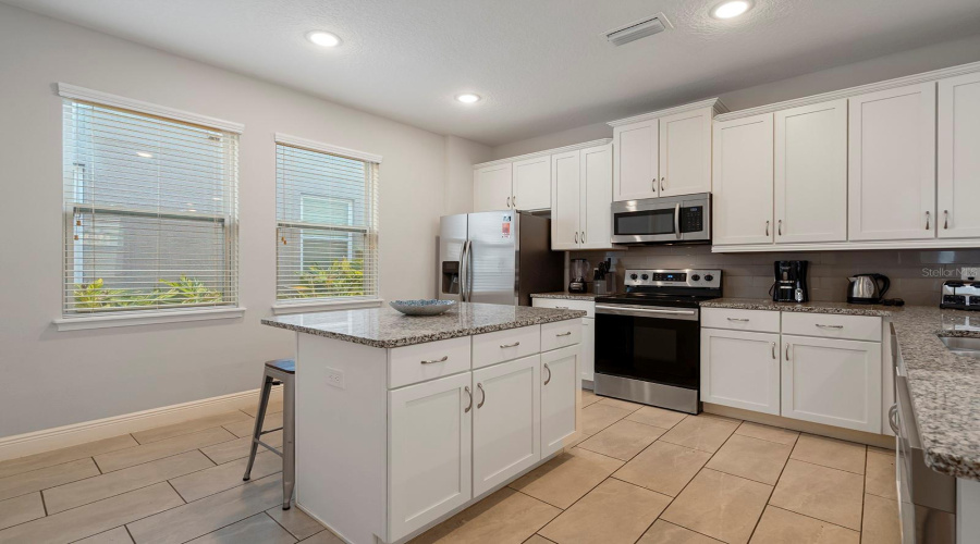 KISSIMMEE, Florida 34747, 6 Bedrooms Bedrooms, ,6 BathroomsBathrooms,Residential,For Sale,SOUTHFIELD,0,MFRO6362283