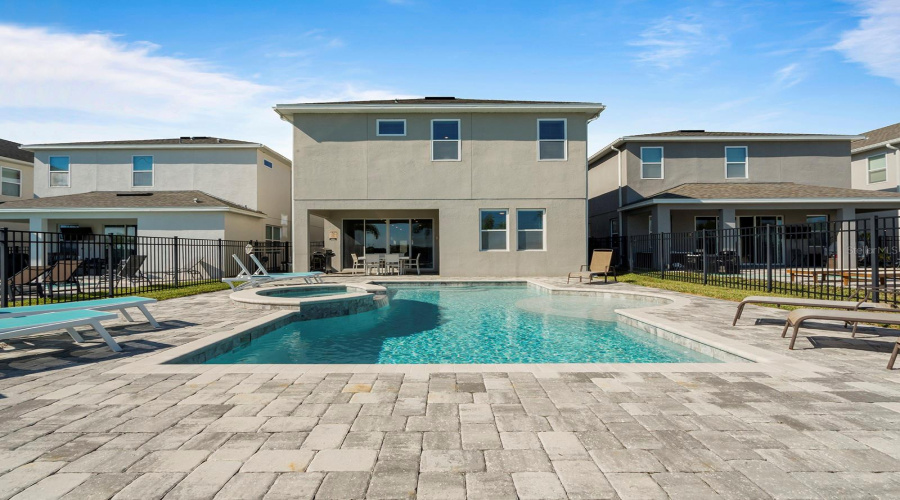KISSIMMEE, Florida 34747, 6 Bedrooms Bedrooms, ,6 BathroomsBathrooms,Residential,For Sale,SOUTHFIELD,0,MFRO6362283