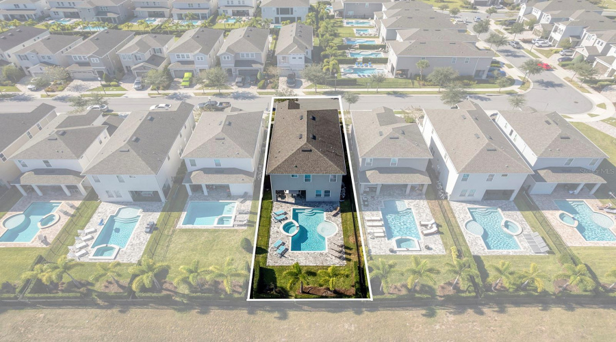 KISSIMMEE, Florida 34747, 6 Bedrooms Bedrooms, ,6 BathroomsBathrooms,Residential,For Sale,SOUTHFIELD,0,MFRO6362283