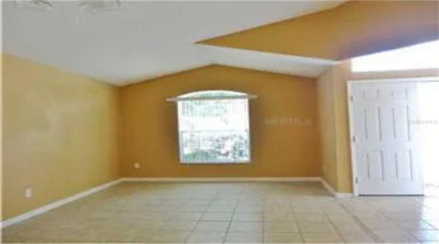 DAVENPORT, Florida 33897, 4 Bedrooms Bedrooms, ,2 BathroomsBathrooms,Residential,For Sale,BRAYTON,0,MFRTB8452579
