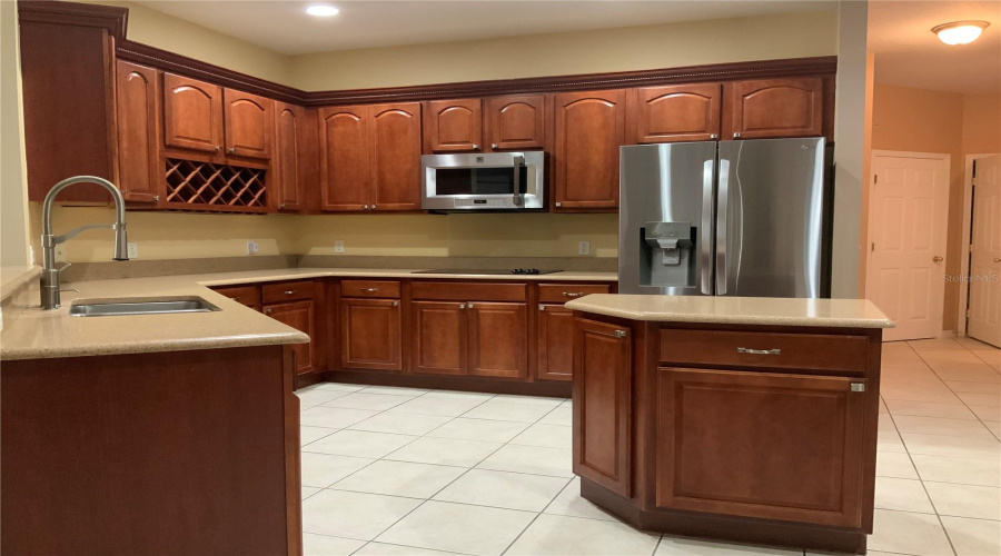KISSIMMEE, Florida 34746, 5 Bedrooms Bedrooms, ,4 BathroomsBathrooms,Residential,For Sale,VALLEYVIEW,0,MFRS5139305