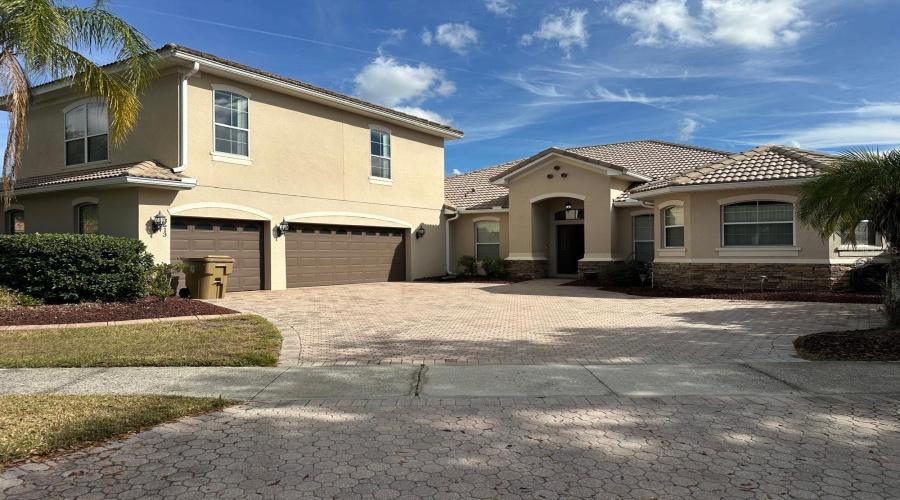 KISSIMMEE, Florida 34746, 5 Bedrooms Bedrooms, ,4 BathroomsBathrooms,Residential,For Sale,VALLEYVIEW,0,MFRS5139305
