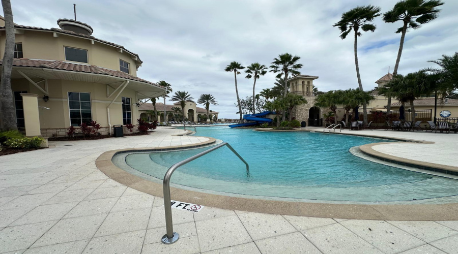 KISSIMMEE, Florida 34746, 5 Bedrooms Bedrooms, ,4 BathroomsBathrooms,Residential,For Sale,VALLEYVIEW,0,MFRS5139305