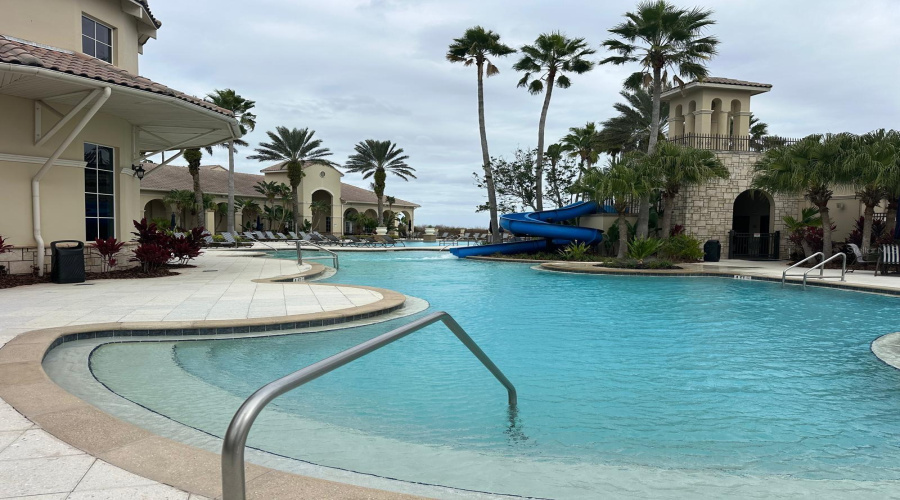 KISSIMMEE, Florida 34746, 5 Bedrooms Bedrooms, ,4 BathroomsBathrooms,Residential,For Sale,VALLEYVIEW,0,MFRS5139305