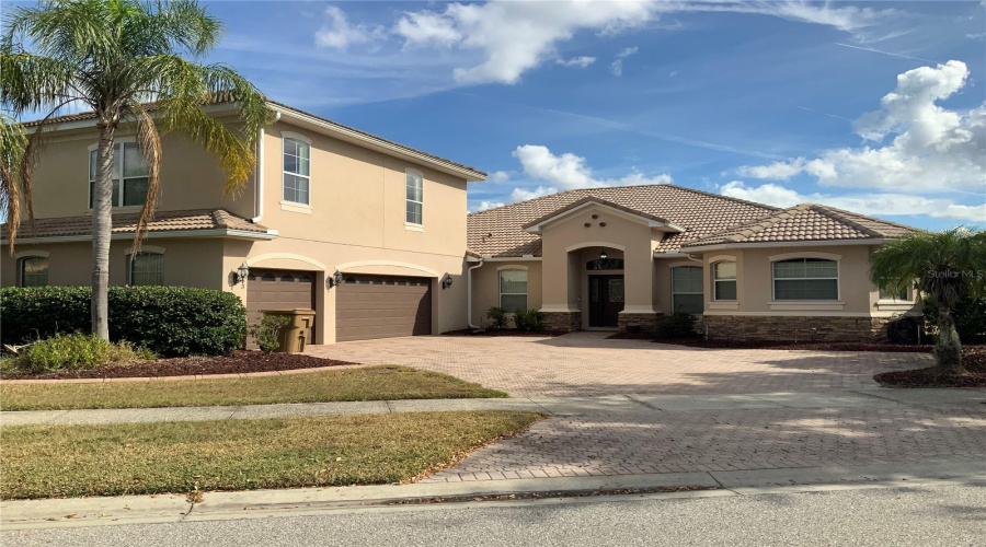 KISSIMMEE, Florida 34746, 5 Bedrooms Bedrooms, ,4 BathroomsBathrooms,Residential,For Sale,VALLEYVIEW,0,MFRS5139305
