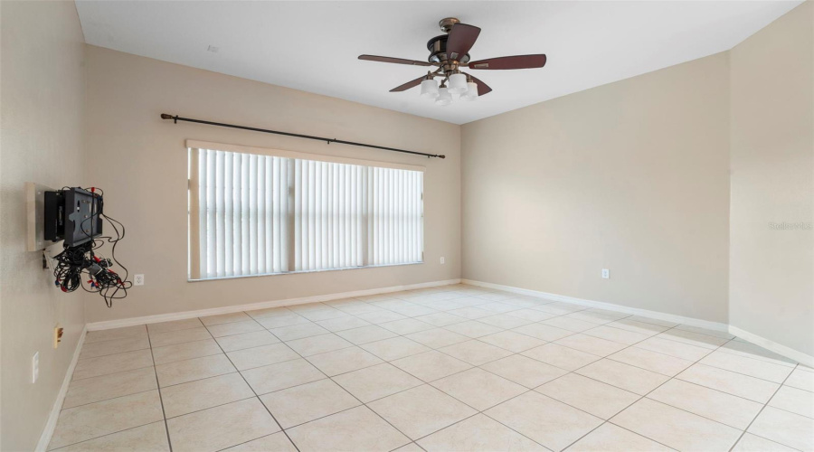 KISSIMMEE, Florida 34746, 5 Bedrooms Bedrooms, ,4 BathroomsBathrooms,Residential,For Sale,VALLEYVIEW,0,MFRS5139305