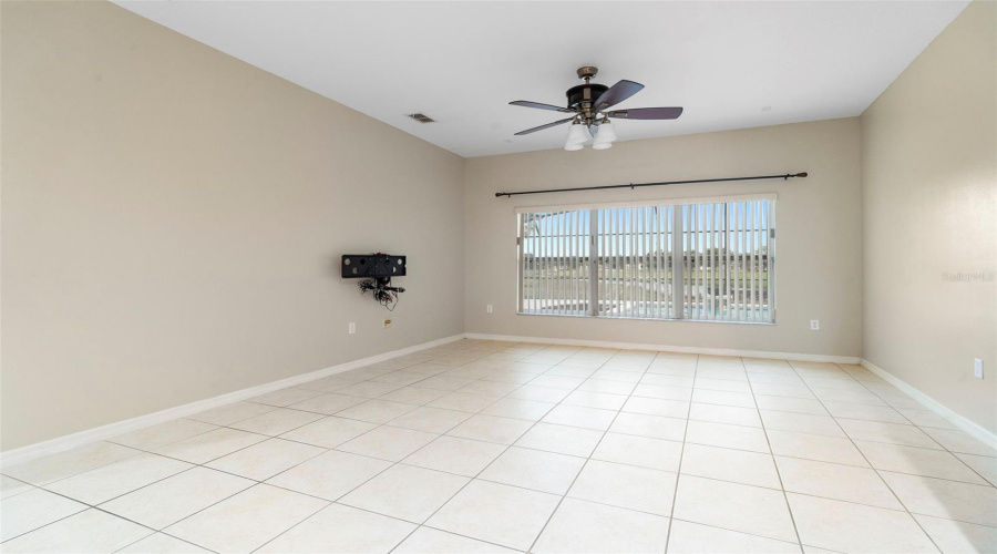 KISSIMMEE, Florida 34746, 5 Bedrooms Bedrooms, ,4 BathroomsBathrooms,Residential,For Sale,VALLEYVIEW,0,MFRS5139305