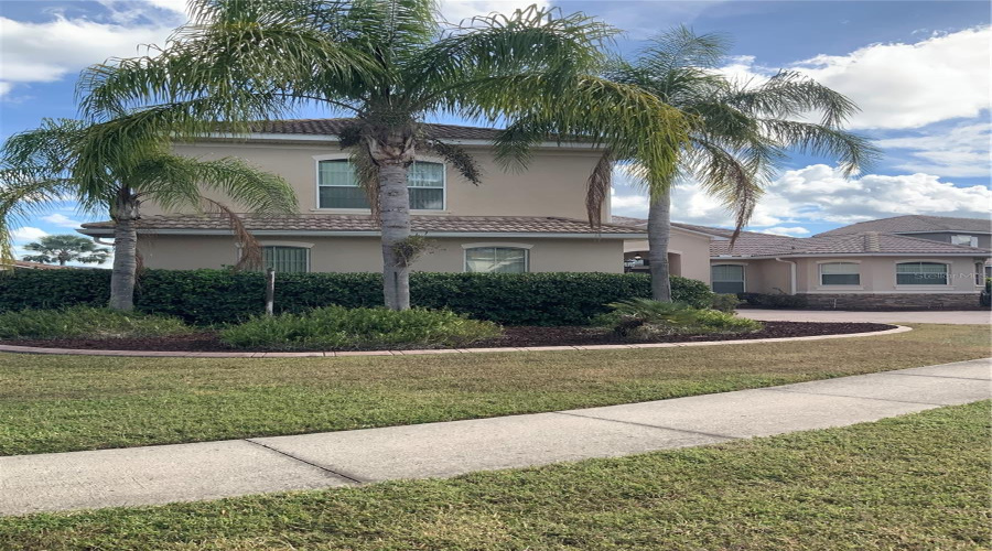 KISSIMMEE, Florida 34746, 5 Bedrooms Bedrooms, ,4 BathroomsBathrooms,Residential,For Sale,VALLEYVIEW,0,MFRS5139305