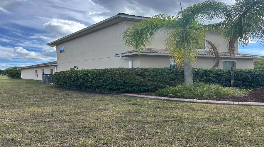 KISSIMMEE, Florida 34746, 5 Bedrooms Bedrooms, ,4 BathroomsBathrooms,Residential,For Sale,VALLEYVIEW,0,MFRS5139305