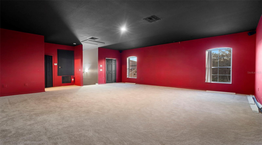 KISSIMMEE, Florida 34746, 5 Bedrooms Bedrooms, ,4 BathroomsBathrooms,Residential,For Sale,VALLEYVIEW,0,MFRS5139305