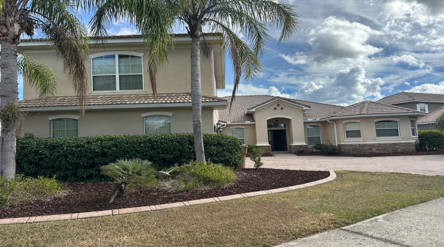 KISSIMMEE, Florida 34746, 5 Bedrooms Bedrooms, ,4 BathroomsBathrooms,Residential,For Sale,VALLEYVIEW,0,MFRS5139305
