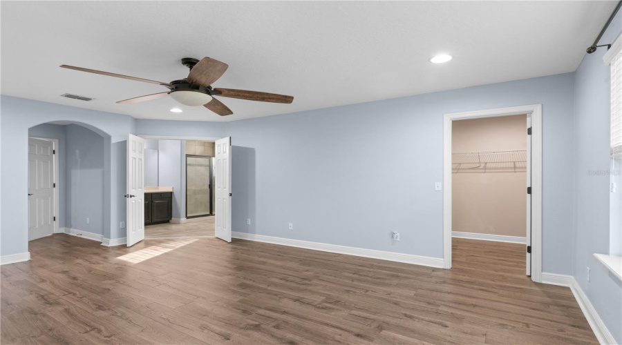 DAVENPORT, Florida 33837, 4 Bedrooms Bedrooms, ,3 BathroomsBathrooms,Residential,For Sale,LEXINGTON,0,MFRO6364267