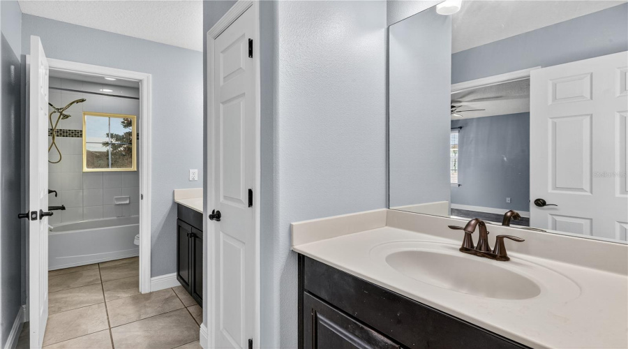 DAVENPORT, Florida 33837, 4 Bedrooms Bedrooms, ,3 BathroomsBathrooms,Residential,For Sale,LEXINGTON,0,MFRO6364267