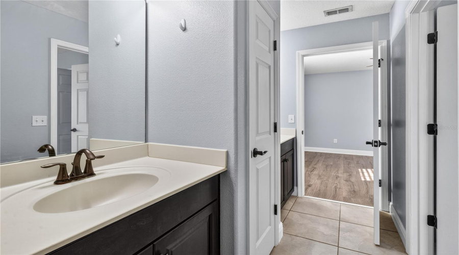 DAVENPORT, Florida 33837, 4 Bedrooms Bedrooms, ,3 BathroomsBathrooms,Residential,For Sale,LEXINGTON,0,MFRO6364267