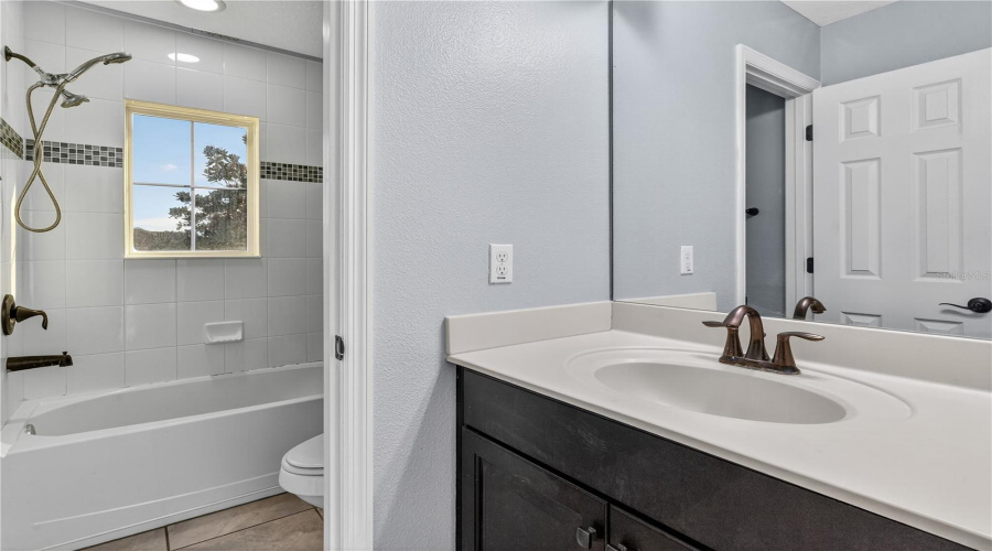 DAVENPORT, Florida 33837, 4 Bedrooms Bedrooms, ,3 BathroomsBathrooms,Residential,For Sale,LEXINGTON,0,MFRO6364267