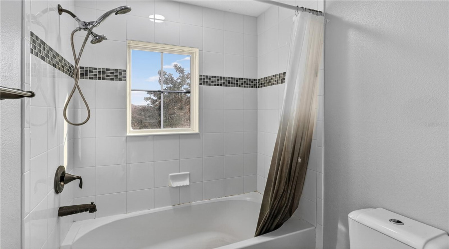 DAVENPORT, Florida 33837, 4 Bedrooms Bedrooms, ,3 BathroomsBathrooms,Residential,For Sale,LEXINGTON,0,MFRO6364267