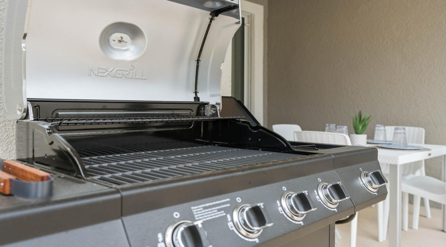 DAVENPORT, Florida 33896, 4 Bedrooms Bedrooms, ,3 BathroomsBathrooms,Residential,For Sale,LEADER,0,MFRS5139493