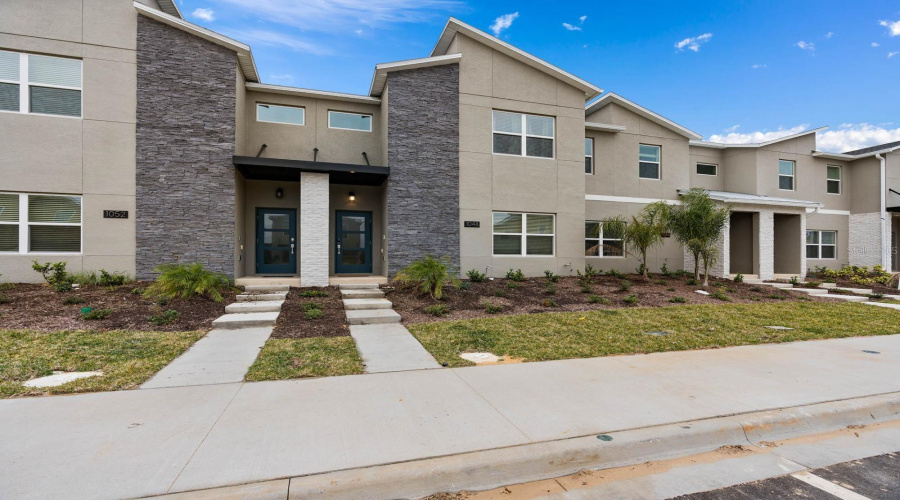 DAVENPORT, Florida 33896, 4 Bedrooms Bedrooms, ,3 BathroomsBathrooms,Residential,For Sale,LEADER,0,MFRS5139493