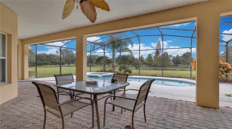 KISSIMMEE, Florida 34746, 4 Bedrooms Bedrooms, ,3 BathroomsBathrooms,Residential,For Sale,MEADOW VIEW,0,MFRR4910195