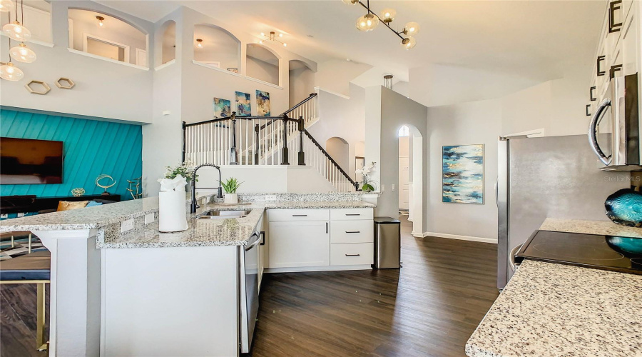 KISSIMMEE, Florida 34747, 6 Bedrooms Bedrooms, ,3 BathroomsBathrooms,Residential,For Sale,BASNETT,0,MFRO6364292