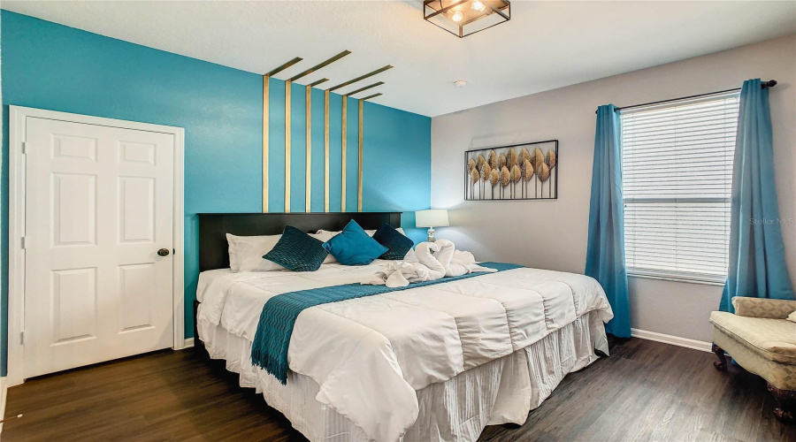 KISSIMMEE, Florida 34747, 6 Bedrooms Bedrooms, ,3 BathroomsBathrooms,Residential,For Sale,BASNETT,0,MFRO6364292