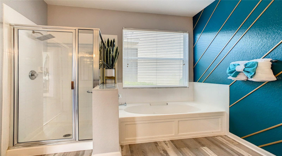 KISSIMMEE, Florida 34747, 6 Bedrooms Bedrooms, ,3 BathroomsBathrooms,Residential,For Sale,BASNETT,0,MFRO6364292