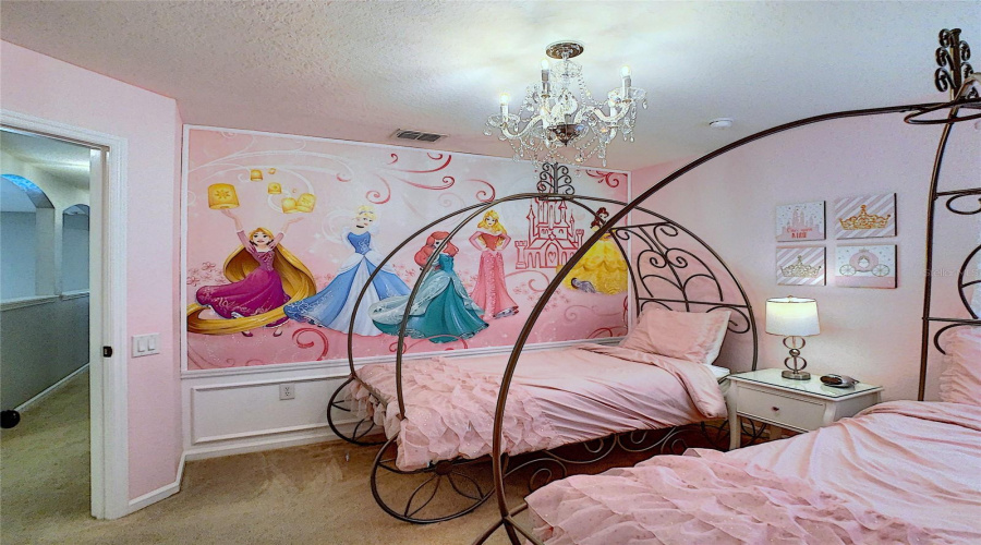 KISSIMMEE, Florida 34747, 6 Bedrooms Bedrooms, ,3 BathroomsBathrooms,Residential,For Sale,BASNETT,0,MFRO6364292