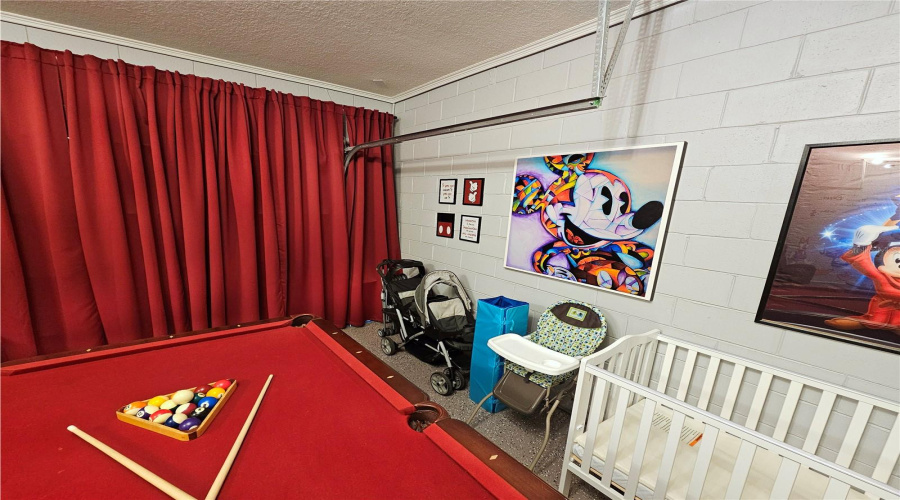 KISSIMMEE, Florida 34747, 6 Bedrooms Bedrooms, ,3 BathroomsBathrooms,Residential,For Sale,BASNETT,0,MFRO6364292