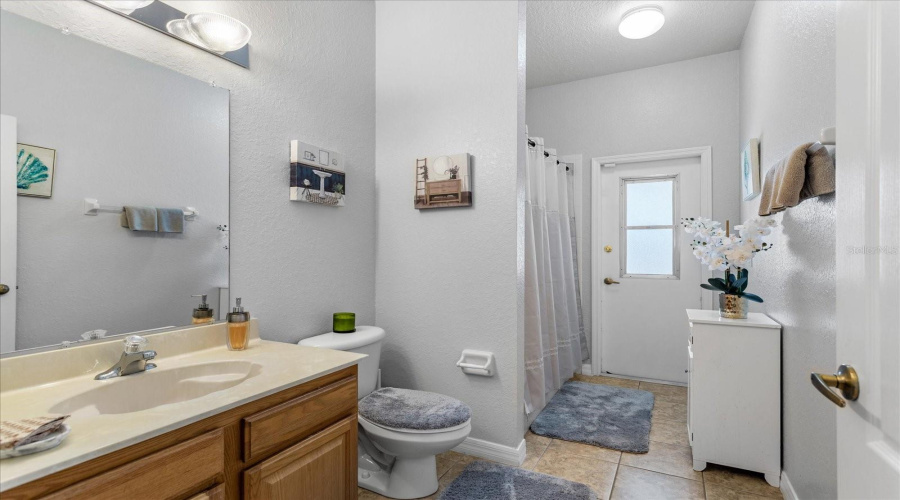 DAVENPORT, Florida 33896, 4 Bedrooms Bedrooms, ,3 BathroomsBathrooms,Residential,For Sale,BURFORD,0,MFRO6363945