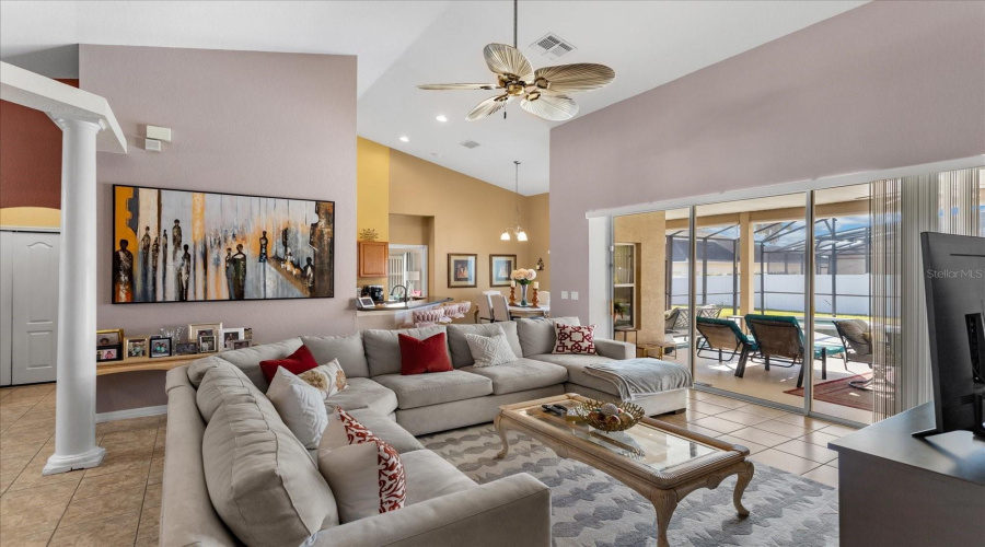 DAVENPORT, Florida 33896, 4 Bedrooms Bedrooms, ,3 BathroomsBathrooms,Residential,For Sale,BURFORD,0,MFRO6363945