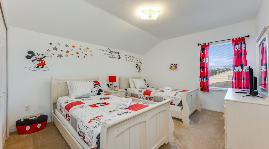 Kids (and kids at heart) will love themed Bedroom 5, designed with colorful character accents that add excitement and fun.