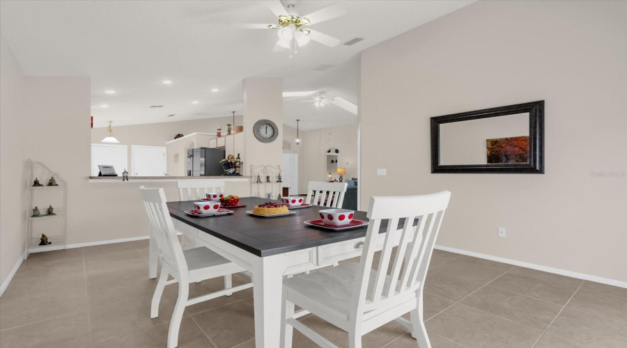 DAVENPORT, Florida 33897, 3 Bedrooms Bedrooms, ,2 BathroomsBathrooms,Residential,For Sale,BLOOMINGDALE,0,MFRO6364193