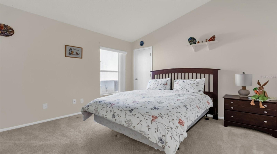 DAVENPORT, Florida 33897, 3 Bedrooms Bedrooms, ,2 BathroomsBathrooms,Residential,For Sale,BLOOMINGDALE,0,MFRO6364193